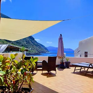 Seaside Hotel Leni