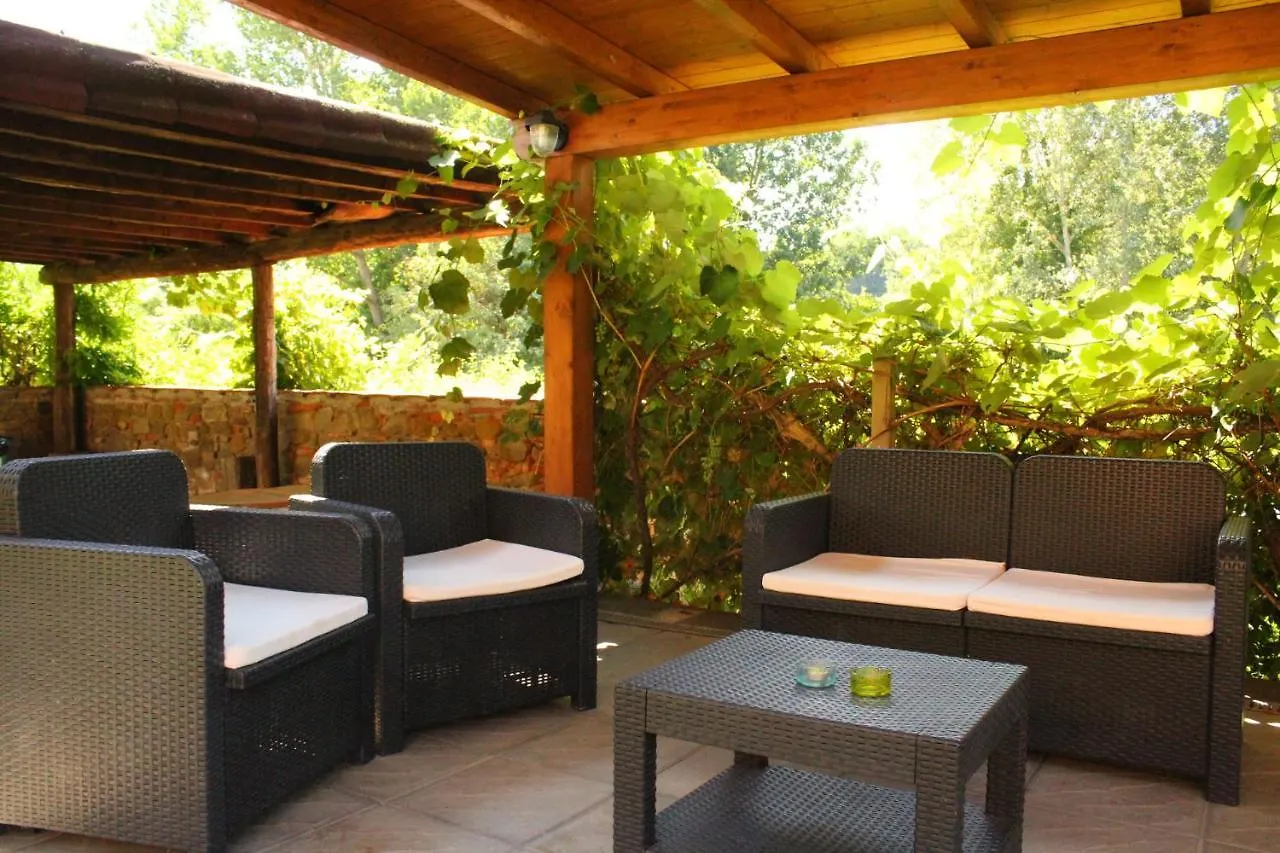 Il Casolare Bed & Breakfast Penna 0*,